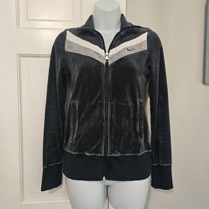 Nike Women's Black and White Zip-Up Jacket